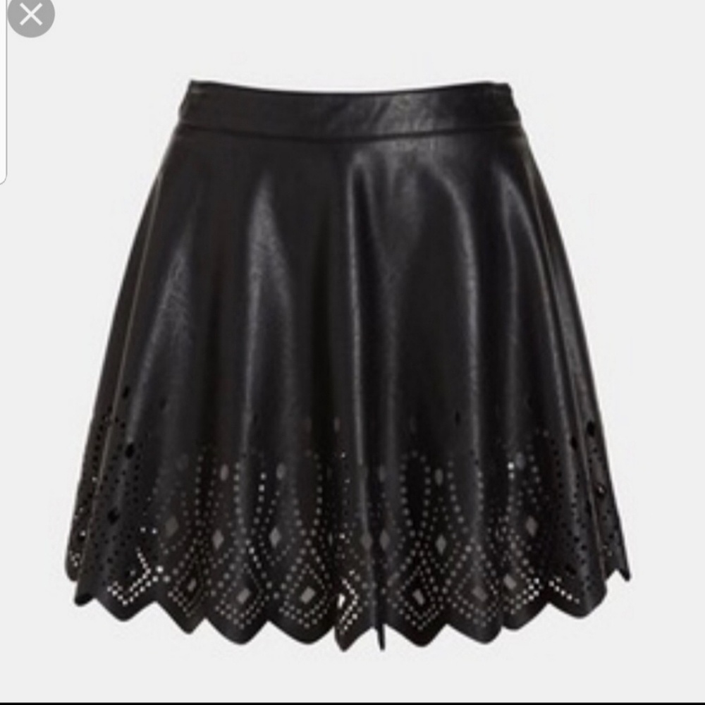 ASTR Black Faux Leather Mini Skirt - Picture 2 of 7